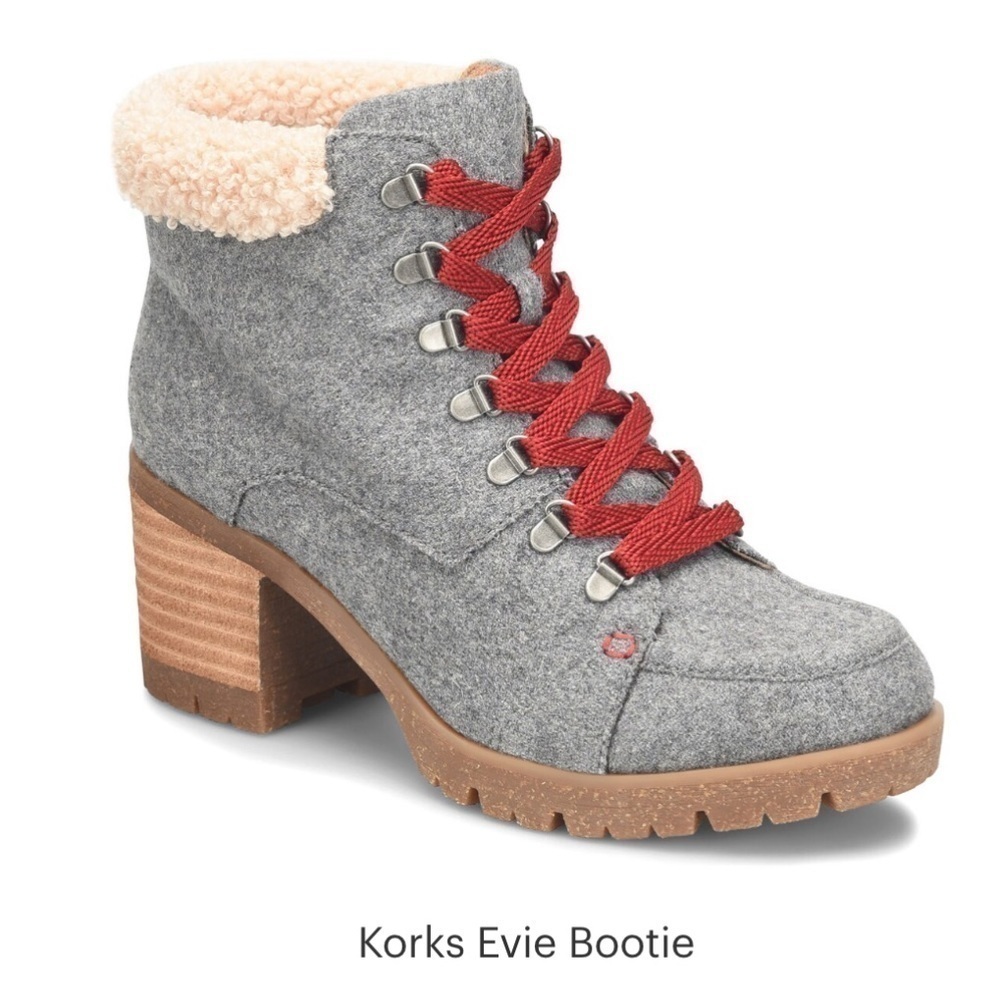 KORK'S Evie lace up boots NWOT Gray Wool size 6